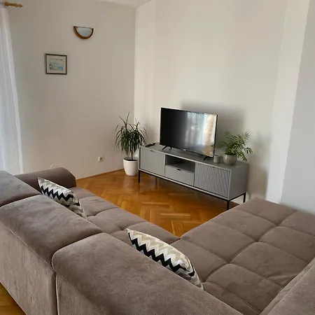 Apartment Niks *